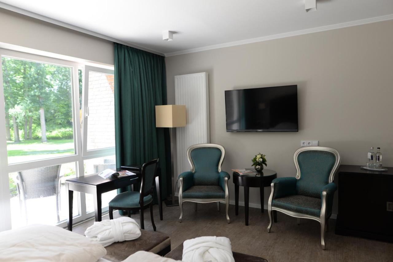 Gut Altona Hotel Dotlingen Exterior photo