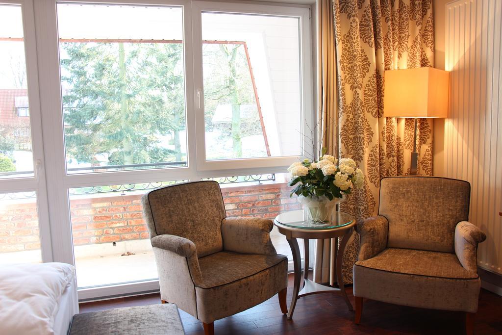 Gut Altona Hotel Dotlingen Room photo